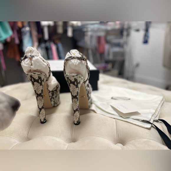 Gucci Rock Python Moluro Radiata Print Sandal Pumps - Picture 16 of 16